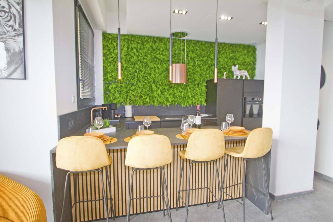 Luxury Garden Jacuzzi Promenade Apartment Ница Екстериор снимка